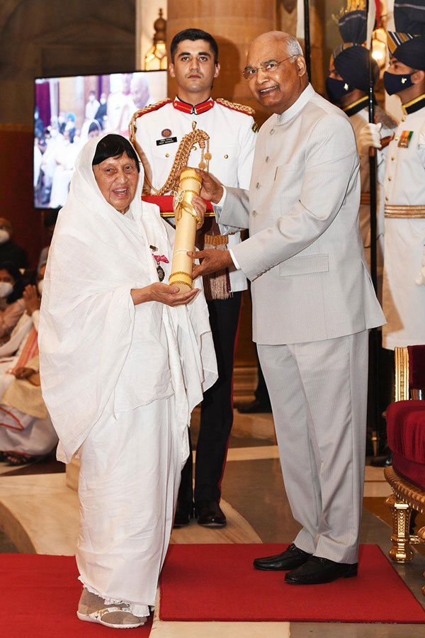 Padma Shri Award in recognition of Pujya Tai Ma’s tremendous achievements