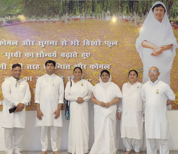 Dignitaries at Veerayatan Rajgir