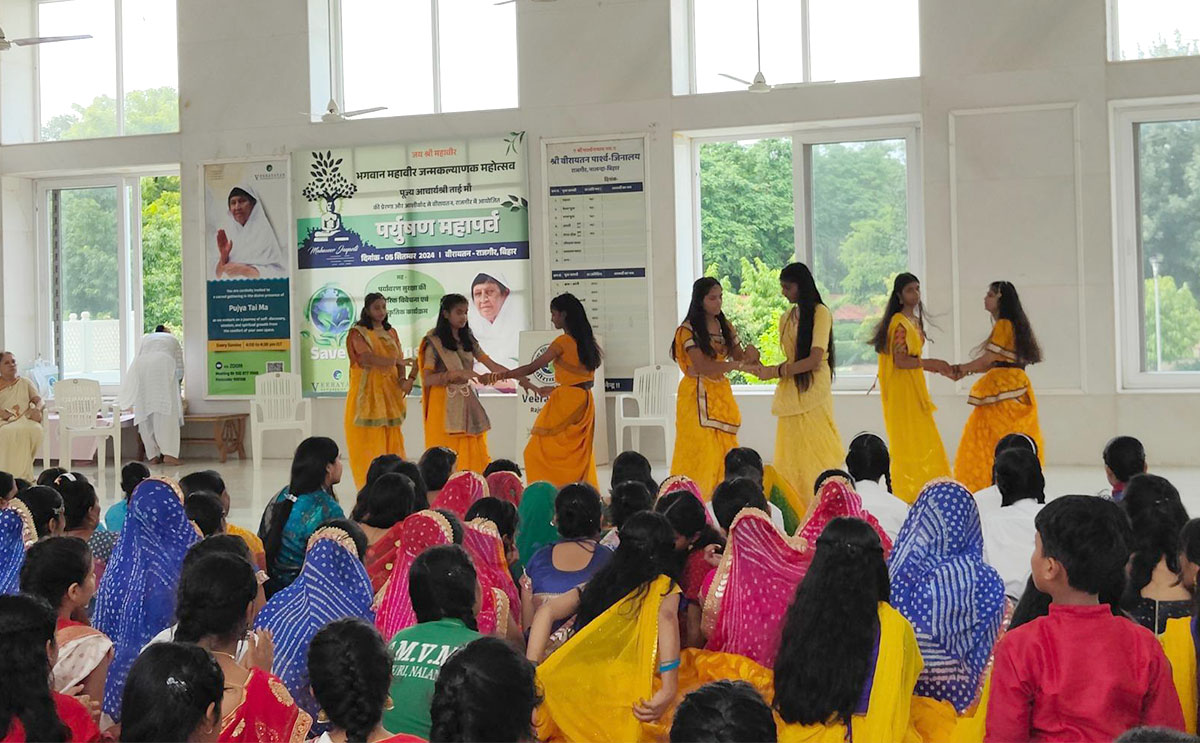 Celebrations of Bhagwan Mahavir’s birth during Paryushan