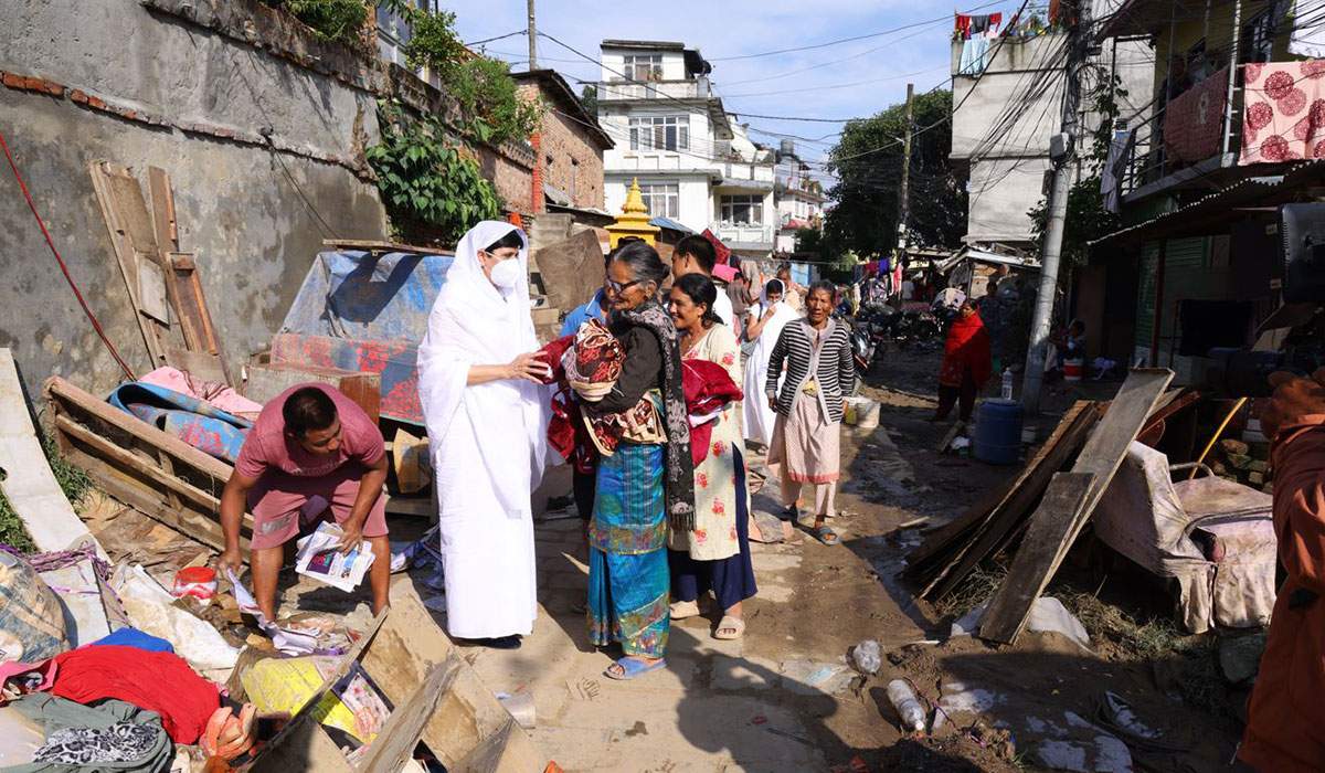 Pujya Tai Ma transforms Nepal’s suffering to a smile